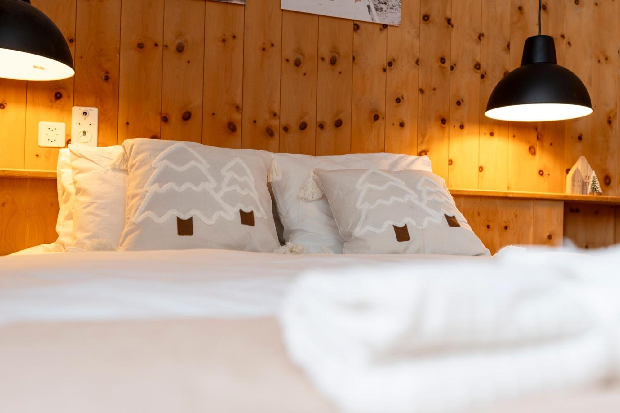 Berghotel Pischa Mountain Lodge دافوس المظهر الخارجي الصورة
