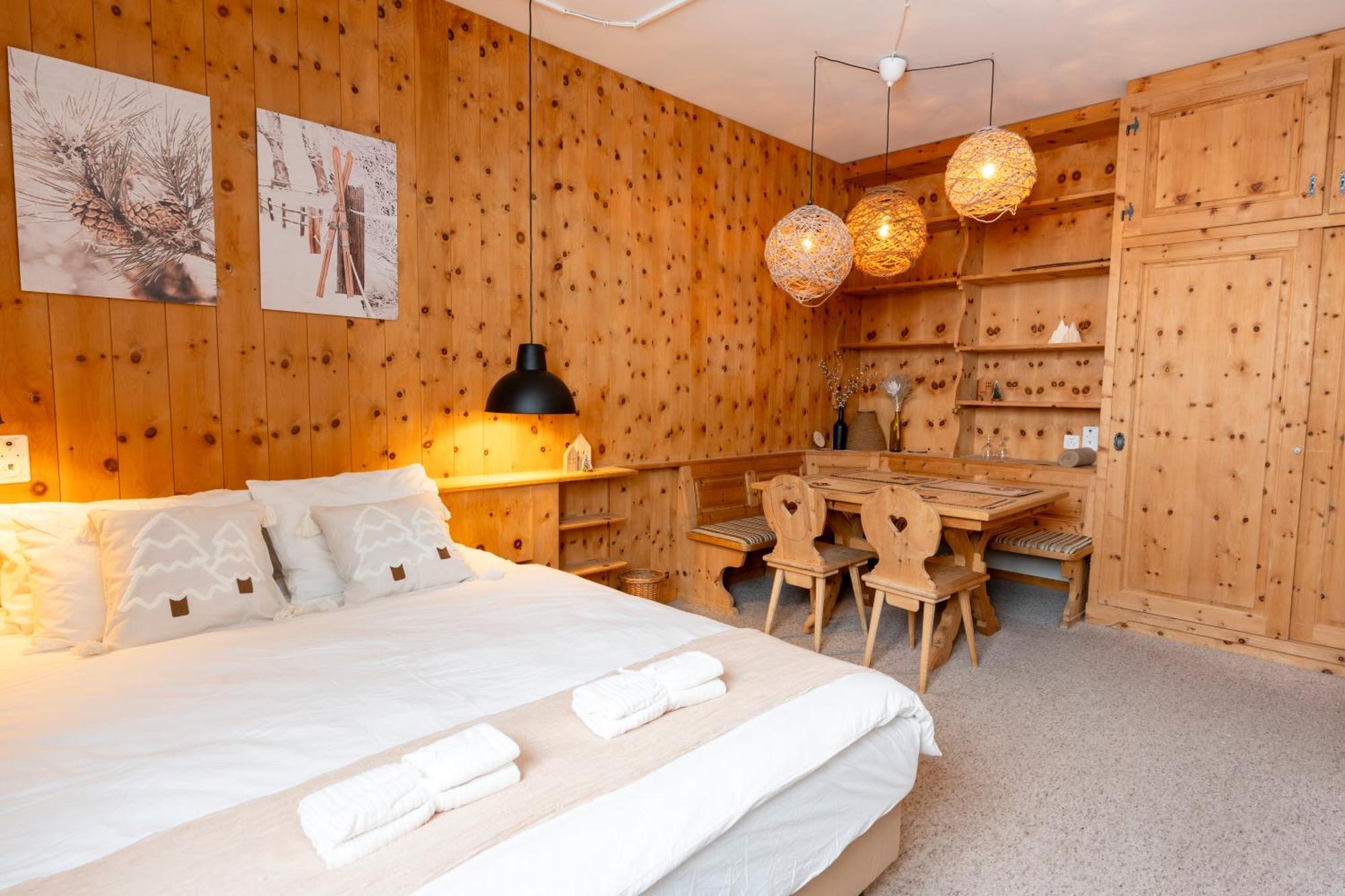 Berghotel Pischa Mountain Lodge دافوس المظهر الخارجي الصورة