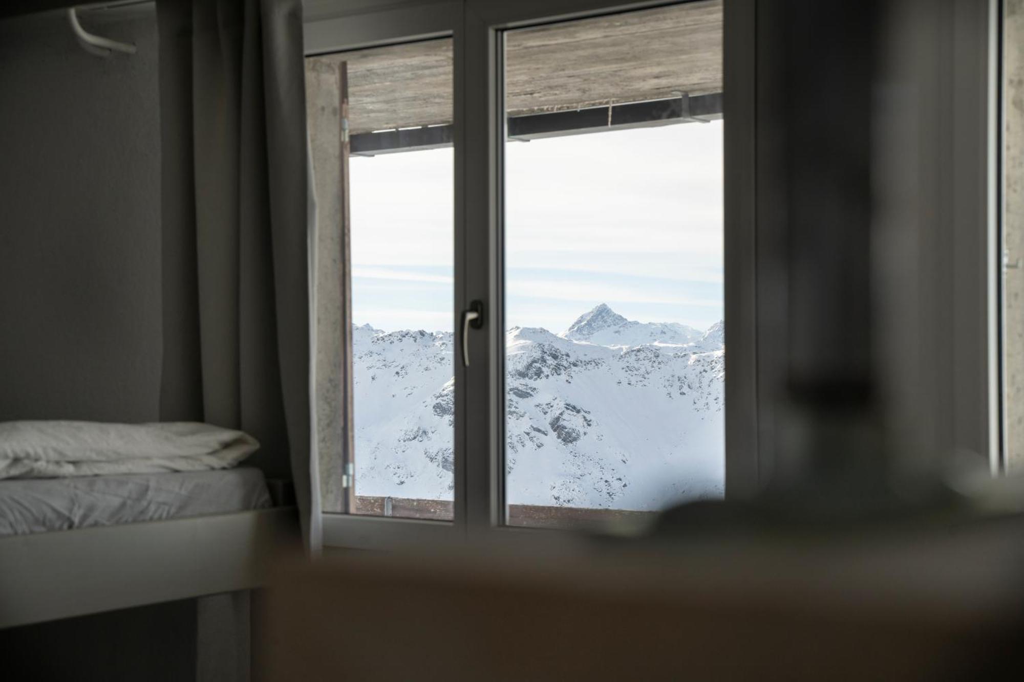 Berghotel Pischa Mountain Lodge دافوس المظهر الخارجي الصورة